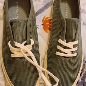 Everlane Forever Sneakers Unisex women's 9, men's 7, dark sage corduroy